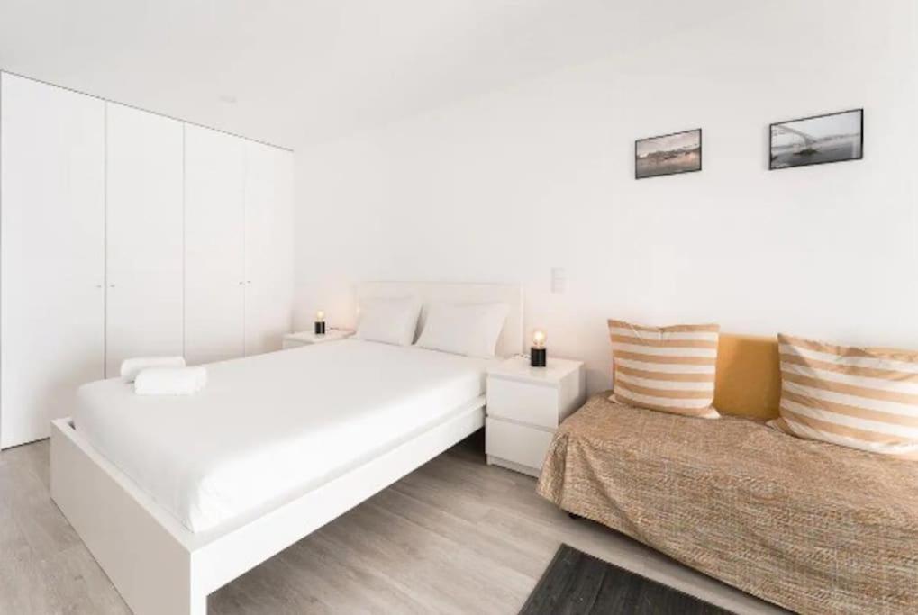 Opo - Fantastic Studio With Garden Porto Ngoại thất bức ảnh